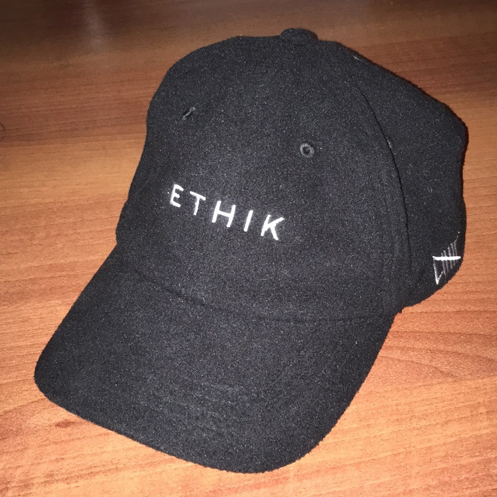 RARE Ethik polar fleece hat!